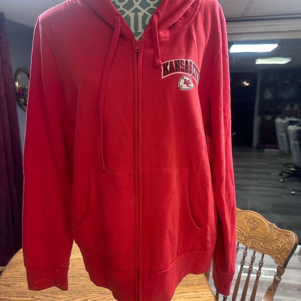 NFL apparel xl red sweat shirt cheifs hoodie full front zip